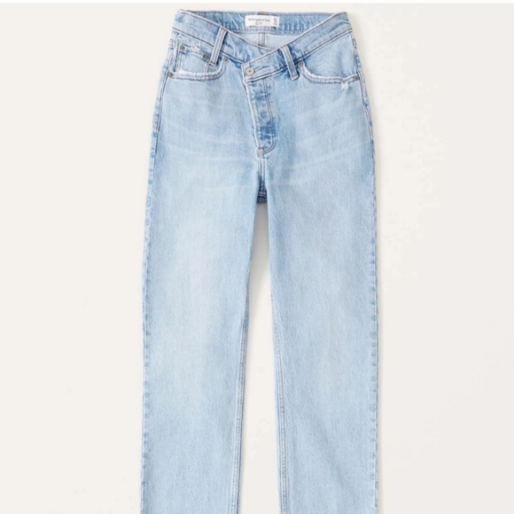 Abercrombie & Fitch Denim - Abercrombie High Rise Dad Jeans (criss cross)